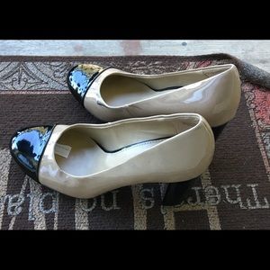 Bandolino, Size 6 heels